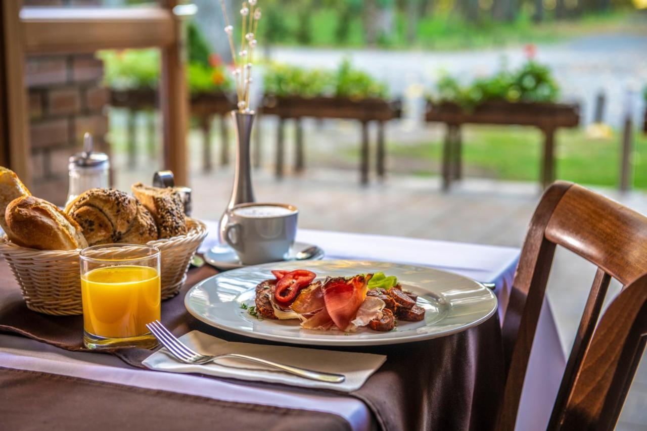 Zichy Park Hotel Bikács المظهر الخارجي الصورة